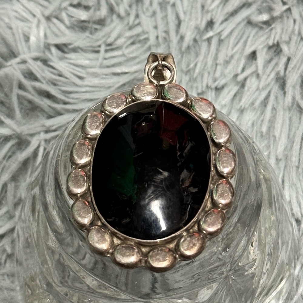 Gorgeous Mexico Black Onyx or Obsidian Sterling Silver 925 Pendant